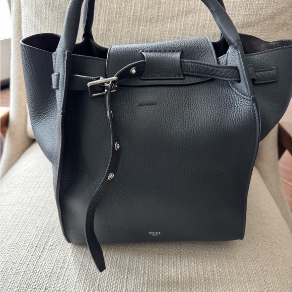 Celine bag in dark grey. - Picture 2 of 11